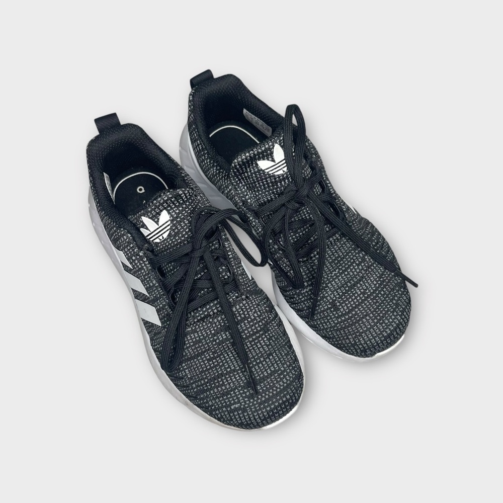 Adidas Swift Run 22 Black Sneakers - Picture 2 of 7